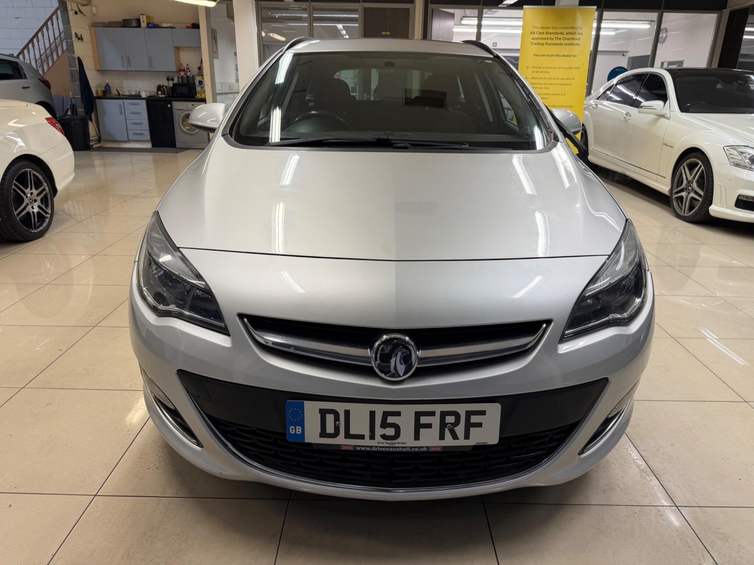 [ berth ]Vauxhall Astra