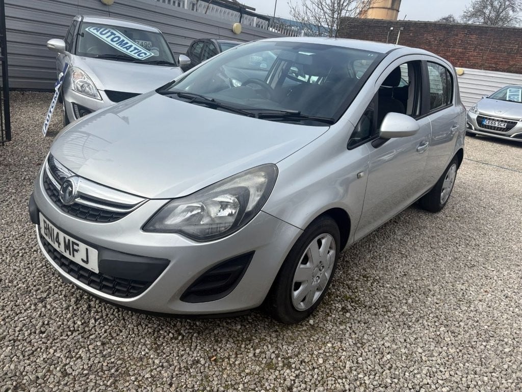 [ berth ]Vauxhall Corsa