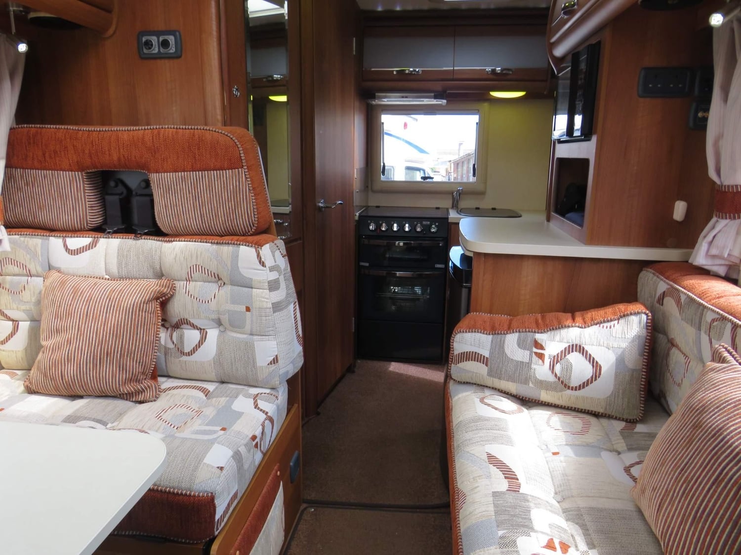 Auto-Sleepers Nuevo EK 2015 - Motorhomes & Caravans in Southampton