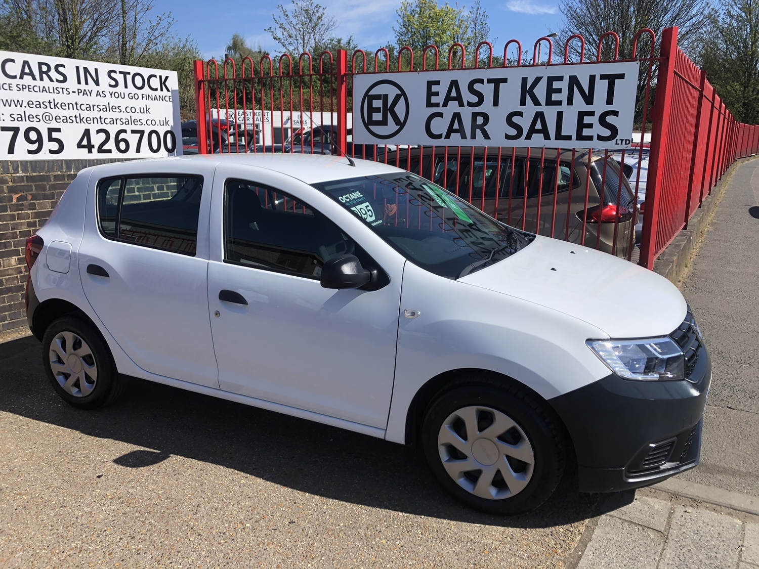 Dacia Sandero 2019 - Cars in Sittingbourne