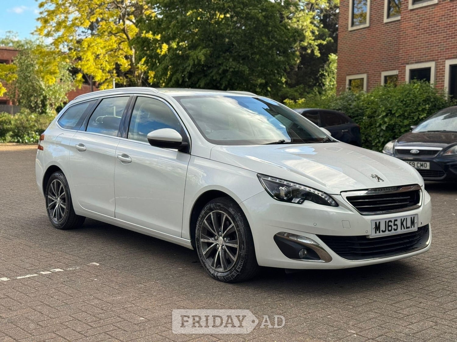 Peugeot 308 SW 2015 in Hillingdon