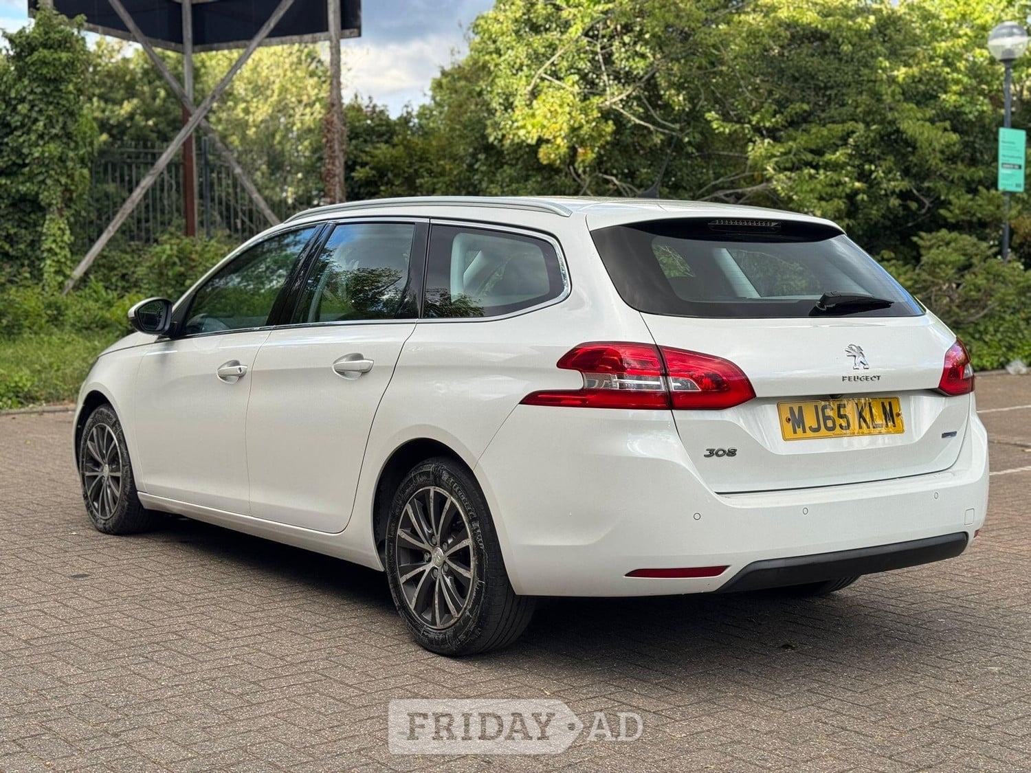 Peugeot 308 SW 2015 - Cars