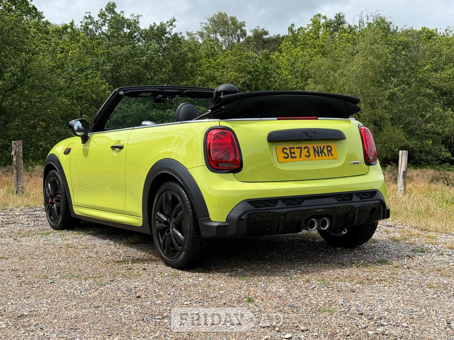Mini Convertible 2023 - Cars