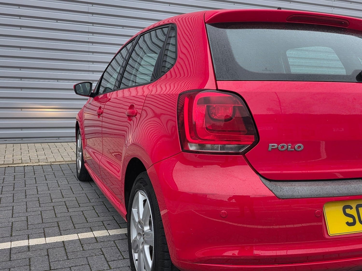 Volkswagen Polo 2011 - Cars