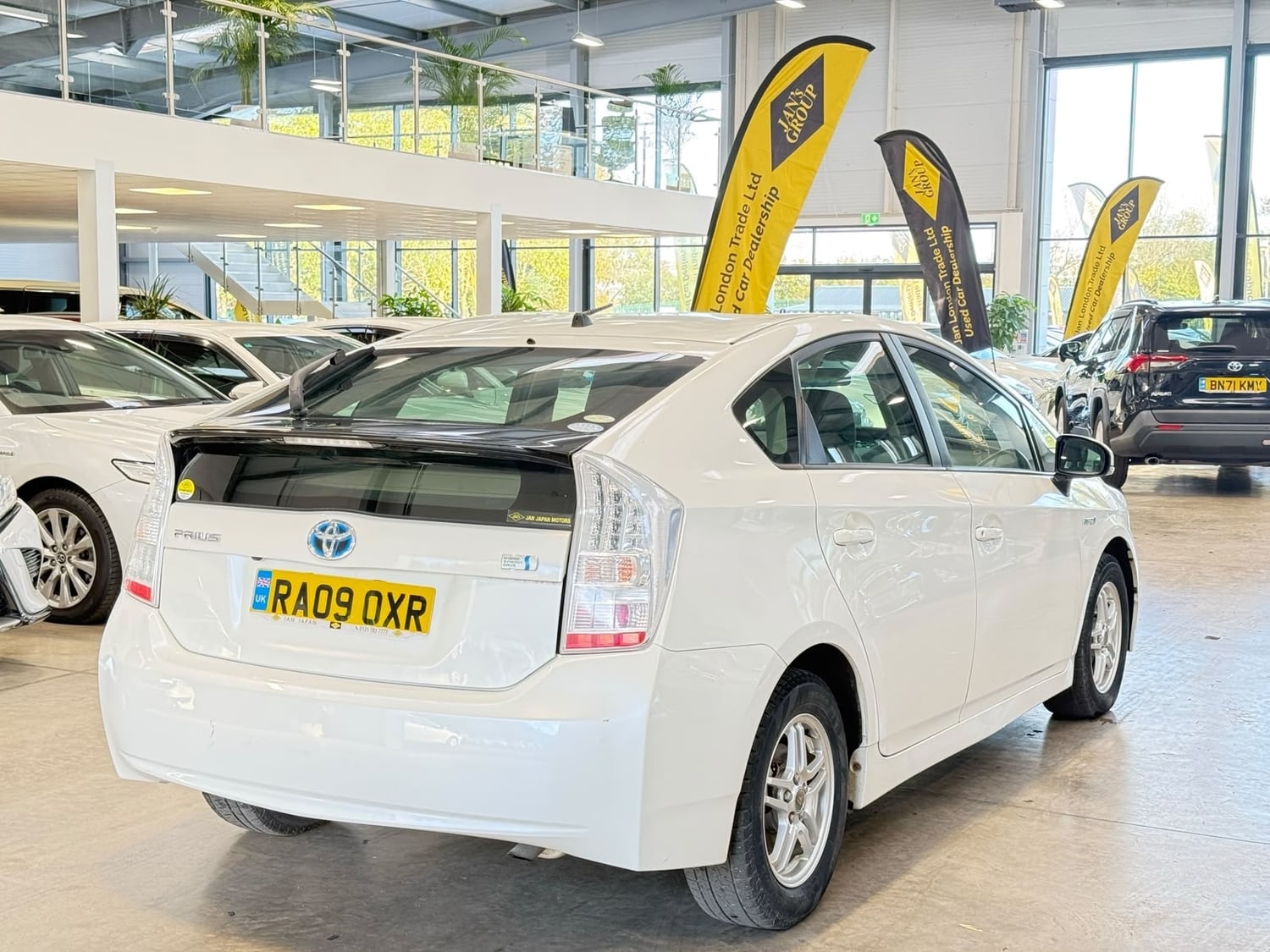 [ berth ]Toyota Prius