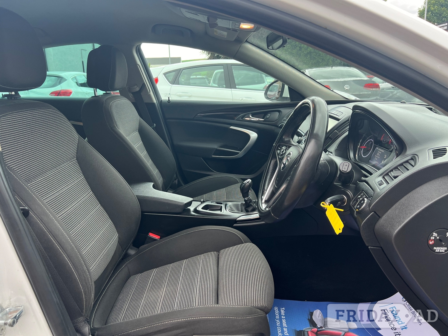 [ berth ]Vauxhall Insignia