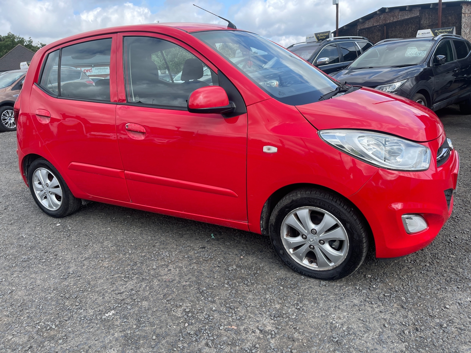 Hyundai i10 2013 - Cars in Oldbury