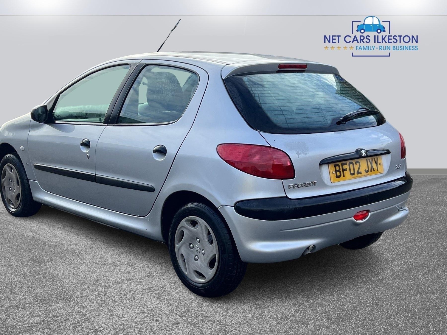 Peugeot 206 2002 - Cars