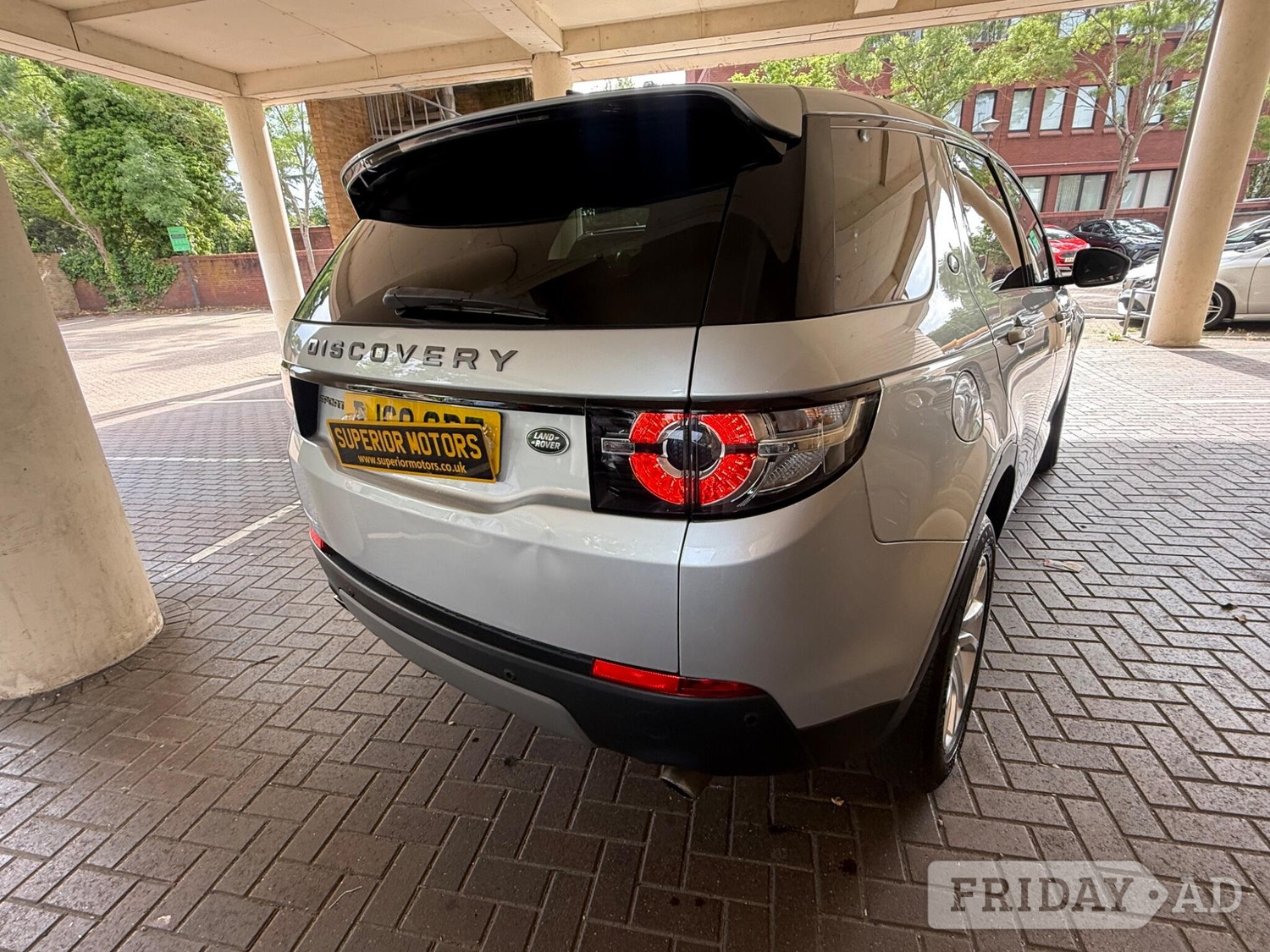 Land Rover Discovery Sport 2018 - Cars in Staines