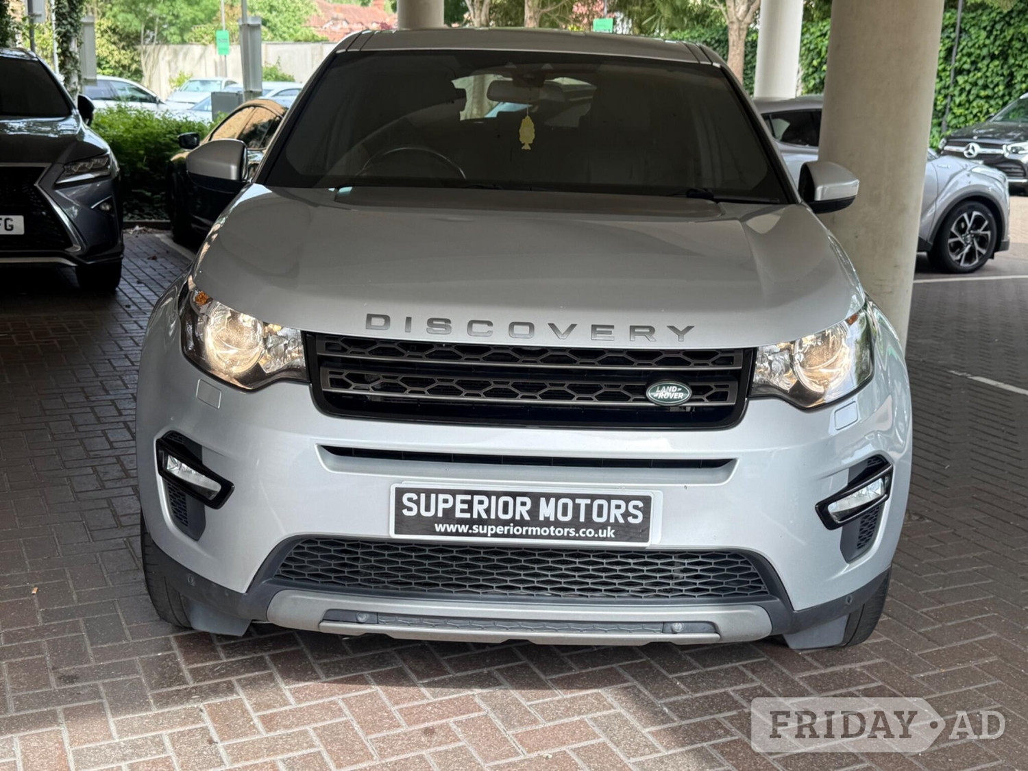 Land Rover Discovery Sport Staines