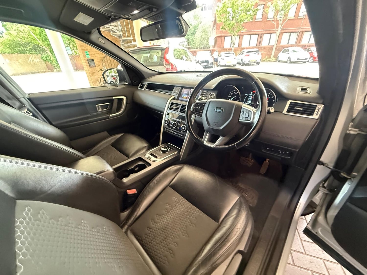 Land Rover Discovery Sport 2018 - Cars