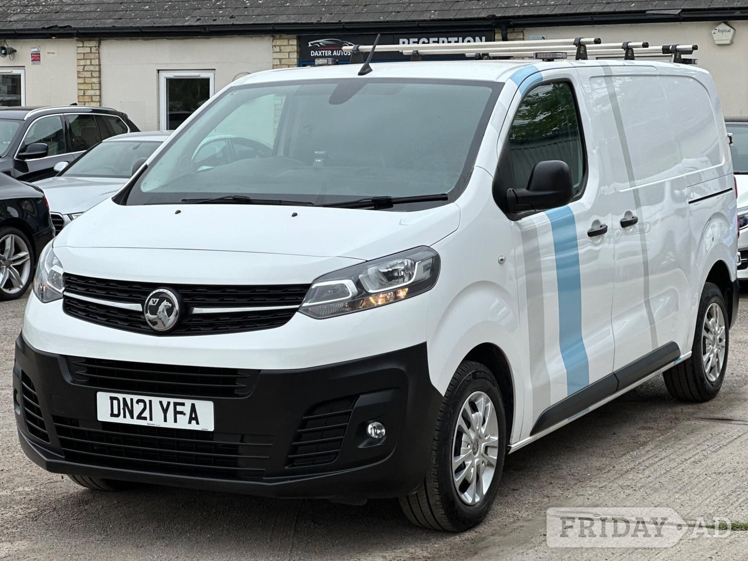[ berth ]Vauxhall Vivaro