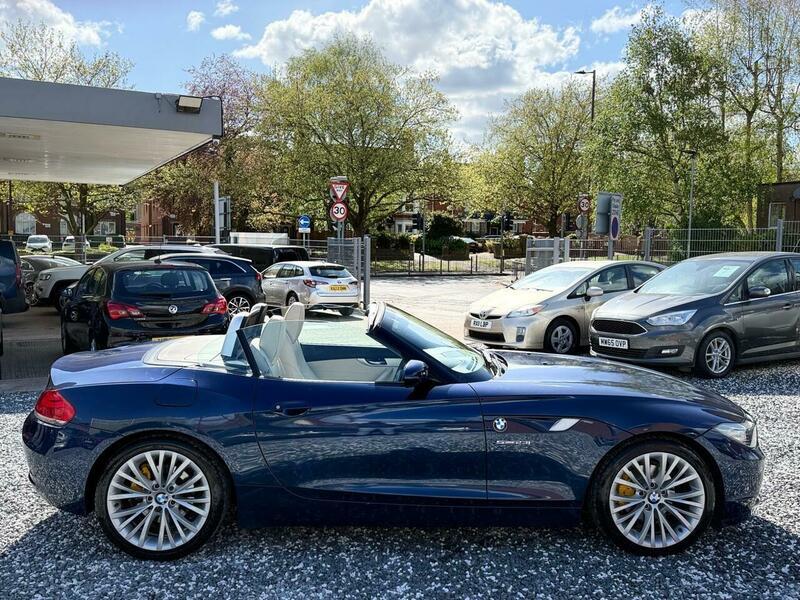 BMW Z4 2010 - Cars