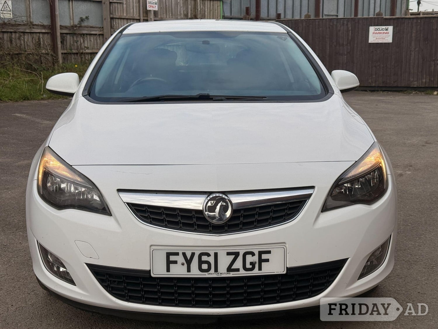 [ berth ]Vauxhall Astra