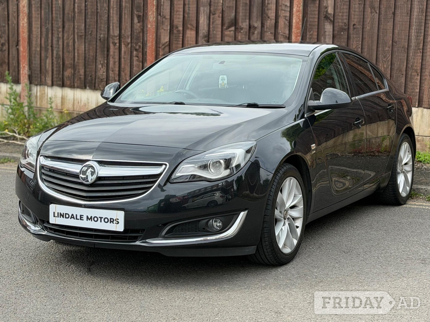 Vauxhall Insignia 2015 - Cars in Oldham
