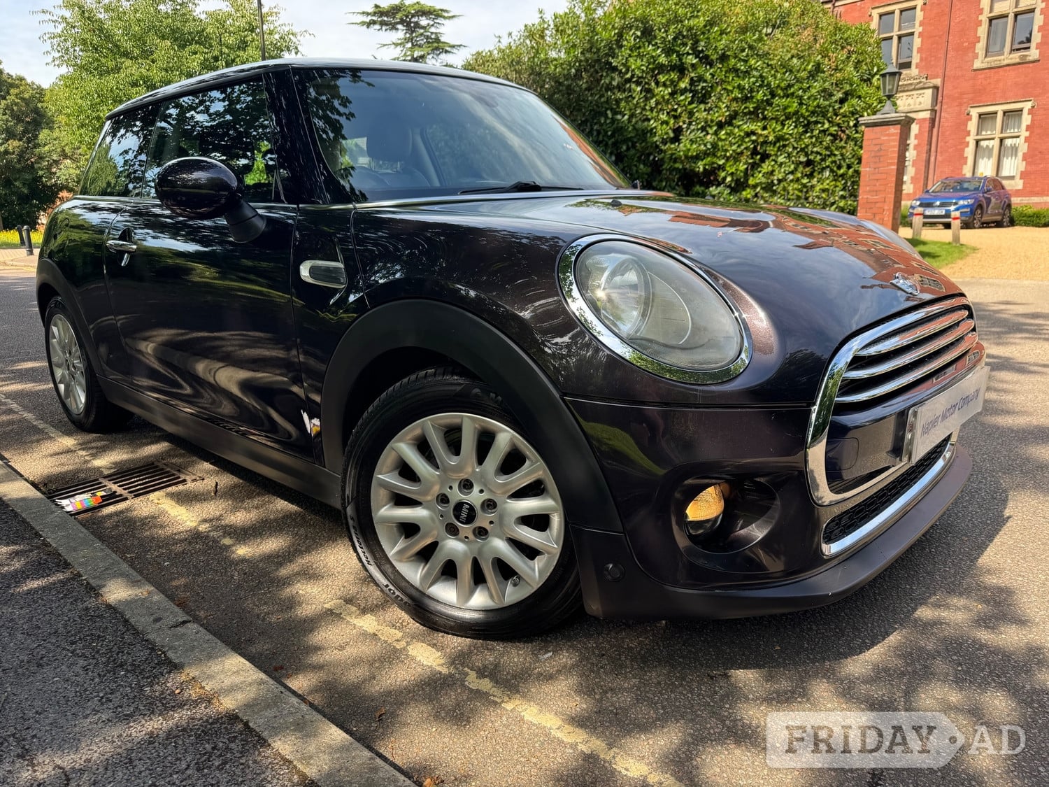 Mini Hatch 2014 in Horsham