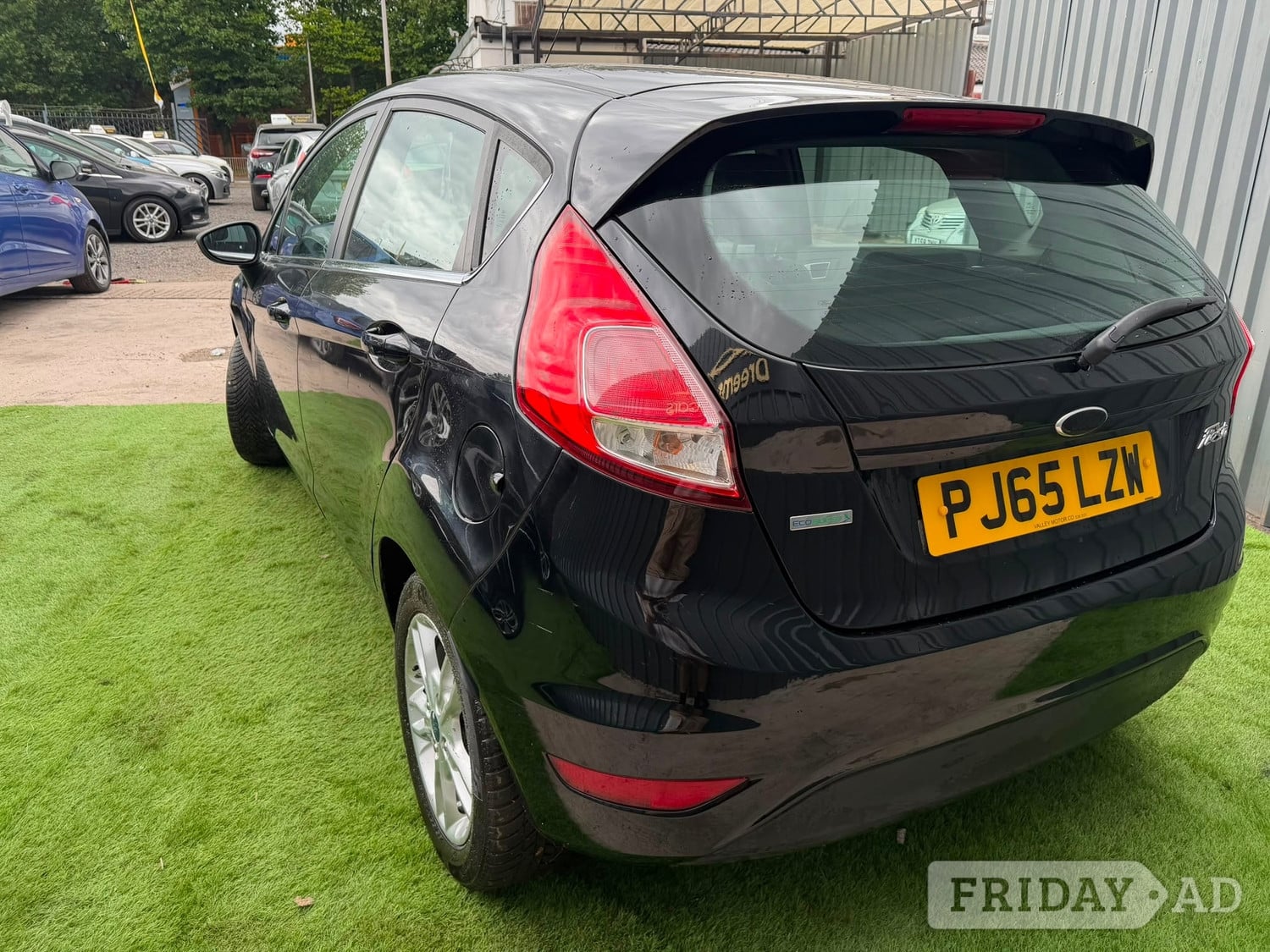 [ berth ]Ford Fiesta