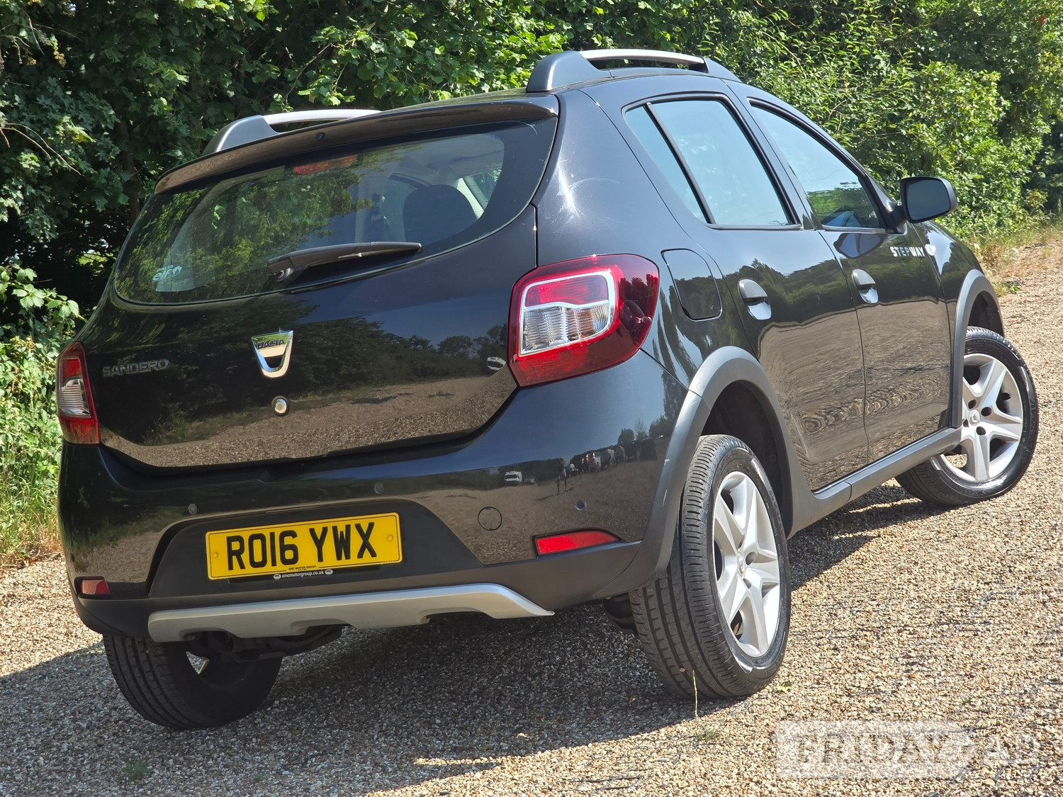 [ berth ]Dacia Sandero Stepway