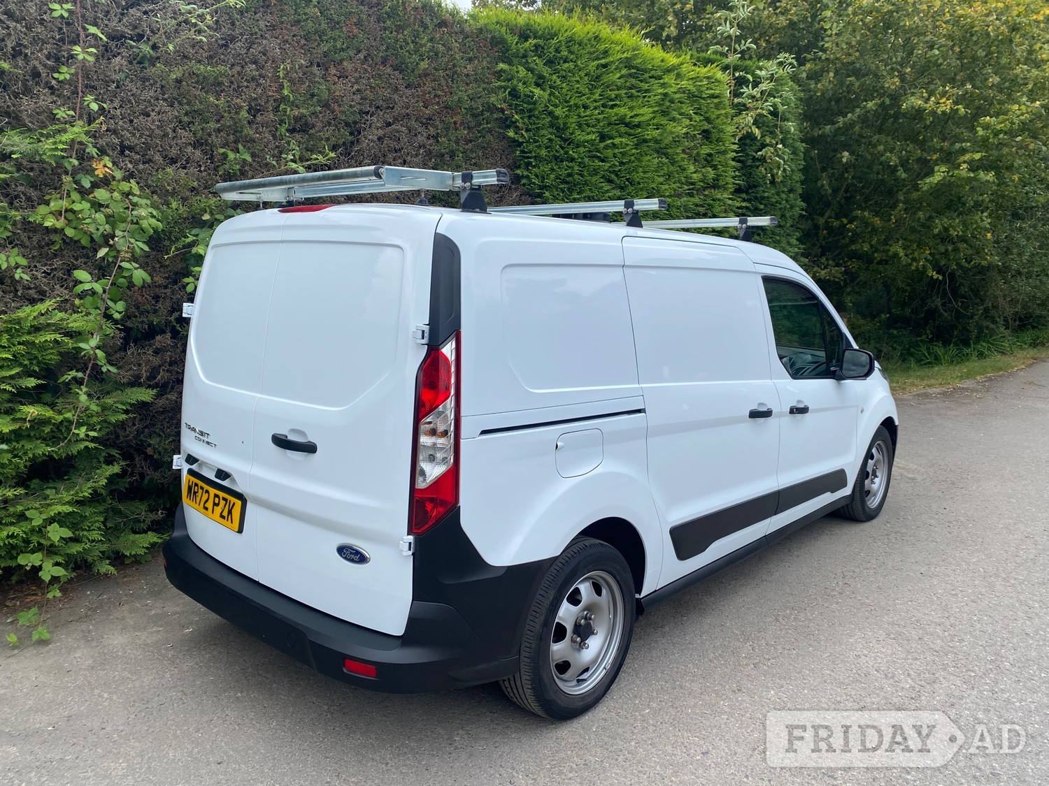 [ berth ]Ford Transit Connect