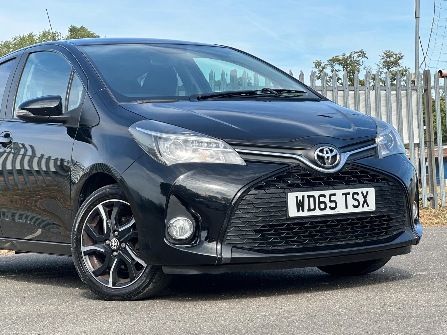 Toyota Yaris Slough