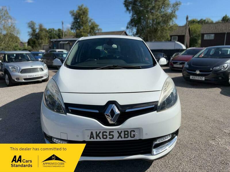 Renault Scenic 2015 - Cars