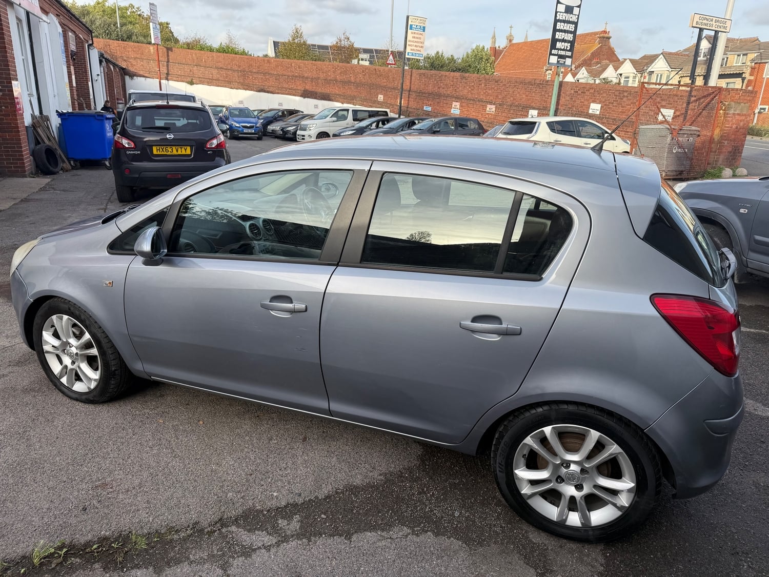 [ berth ]Vauxhall Corsa