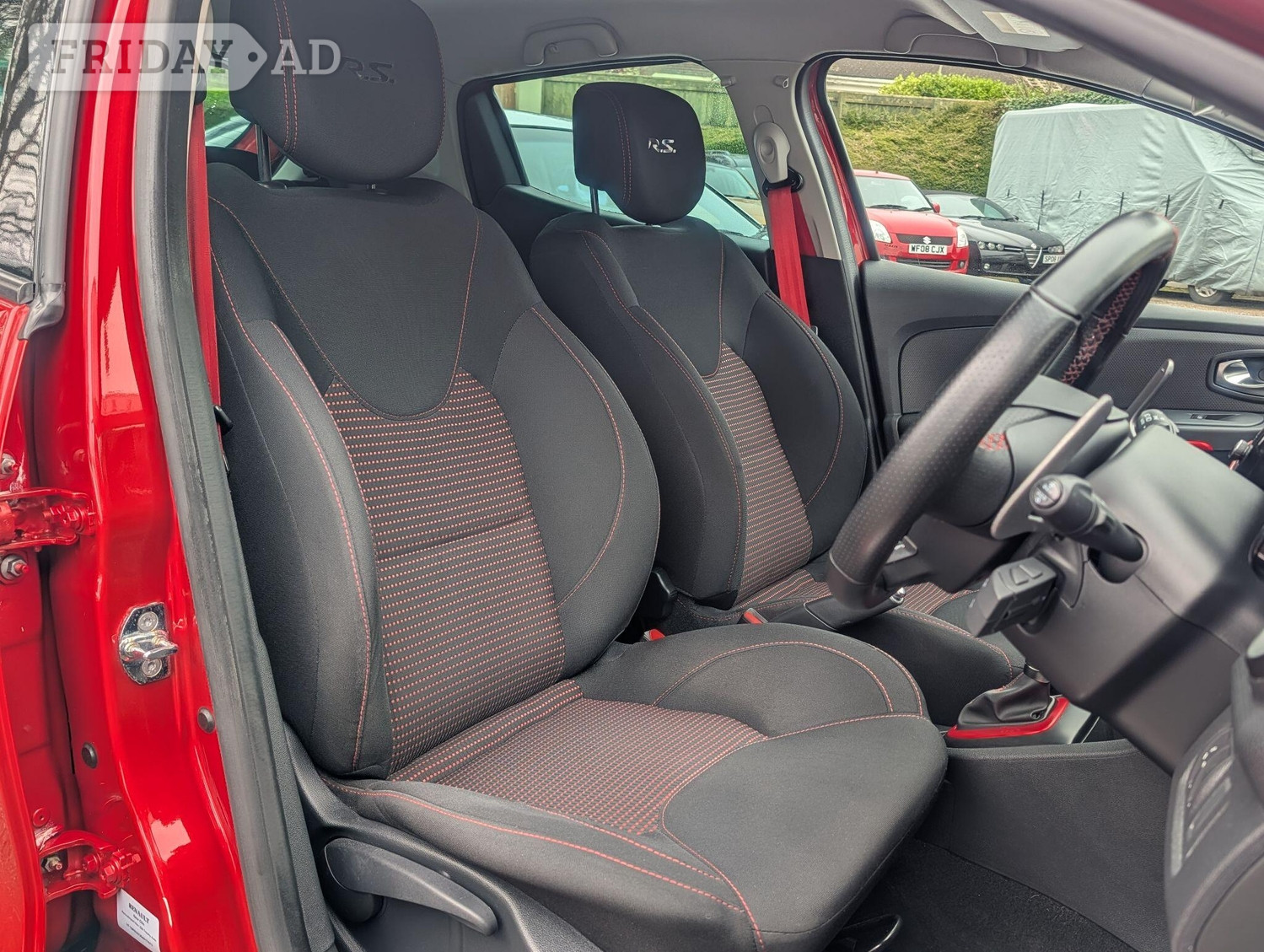 [ berth ]Renault Clio
