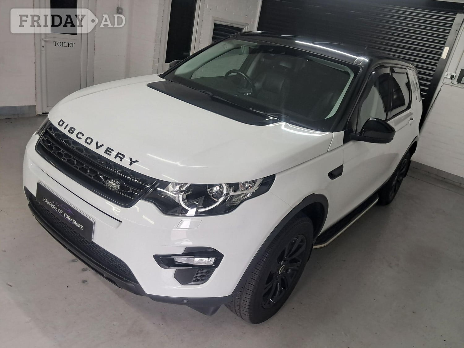 [ berth ]Land Rover Discovery Sport