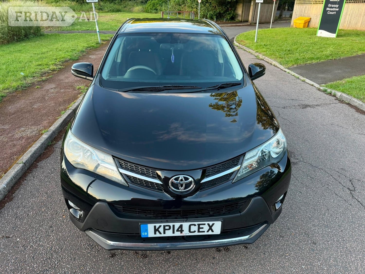 Toyota RAV4 2014 - Cars in Hayes