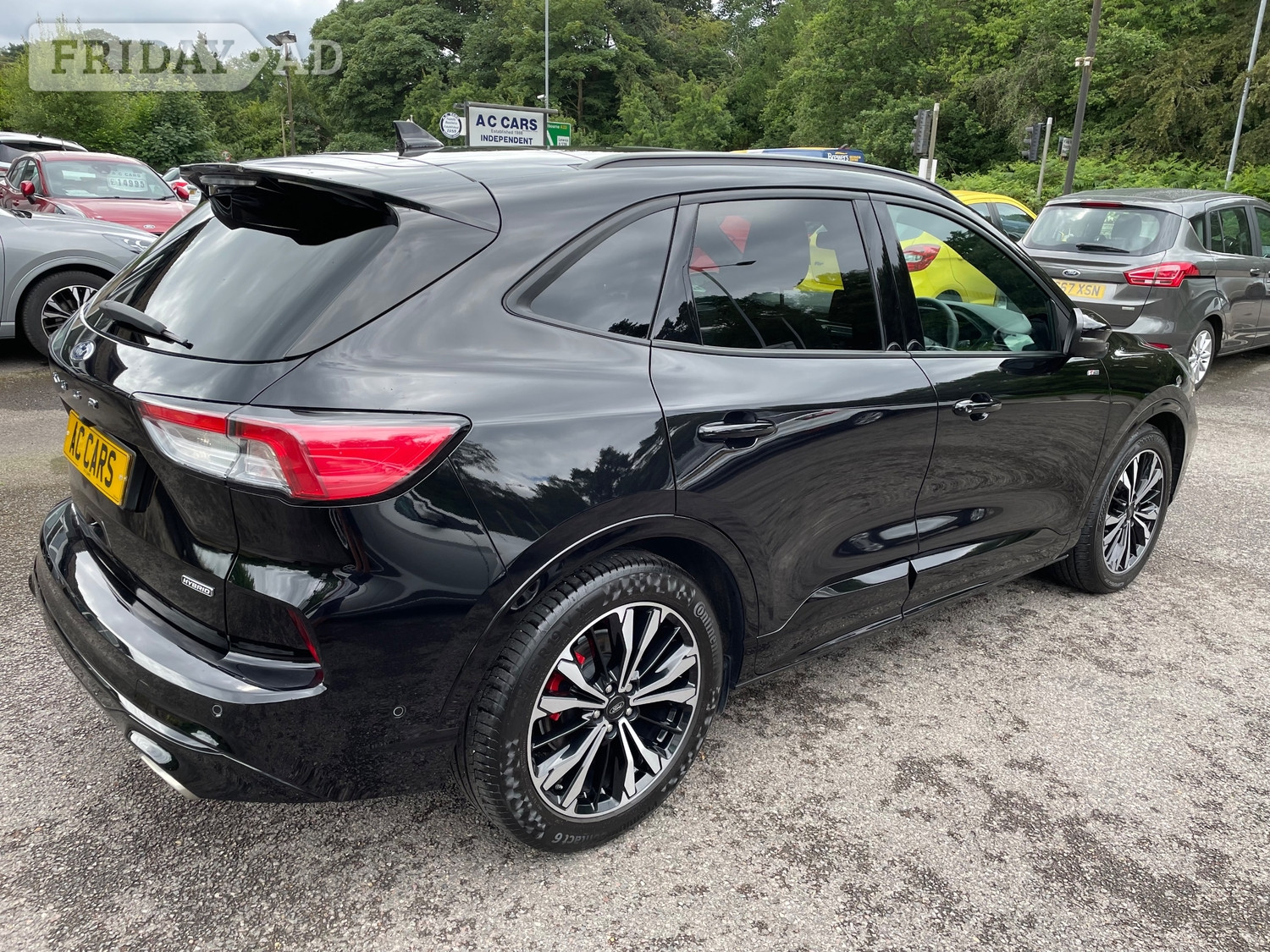 [ berth ]Ford Kuga