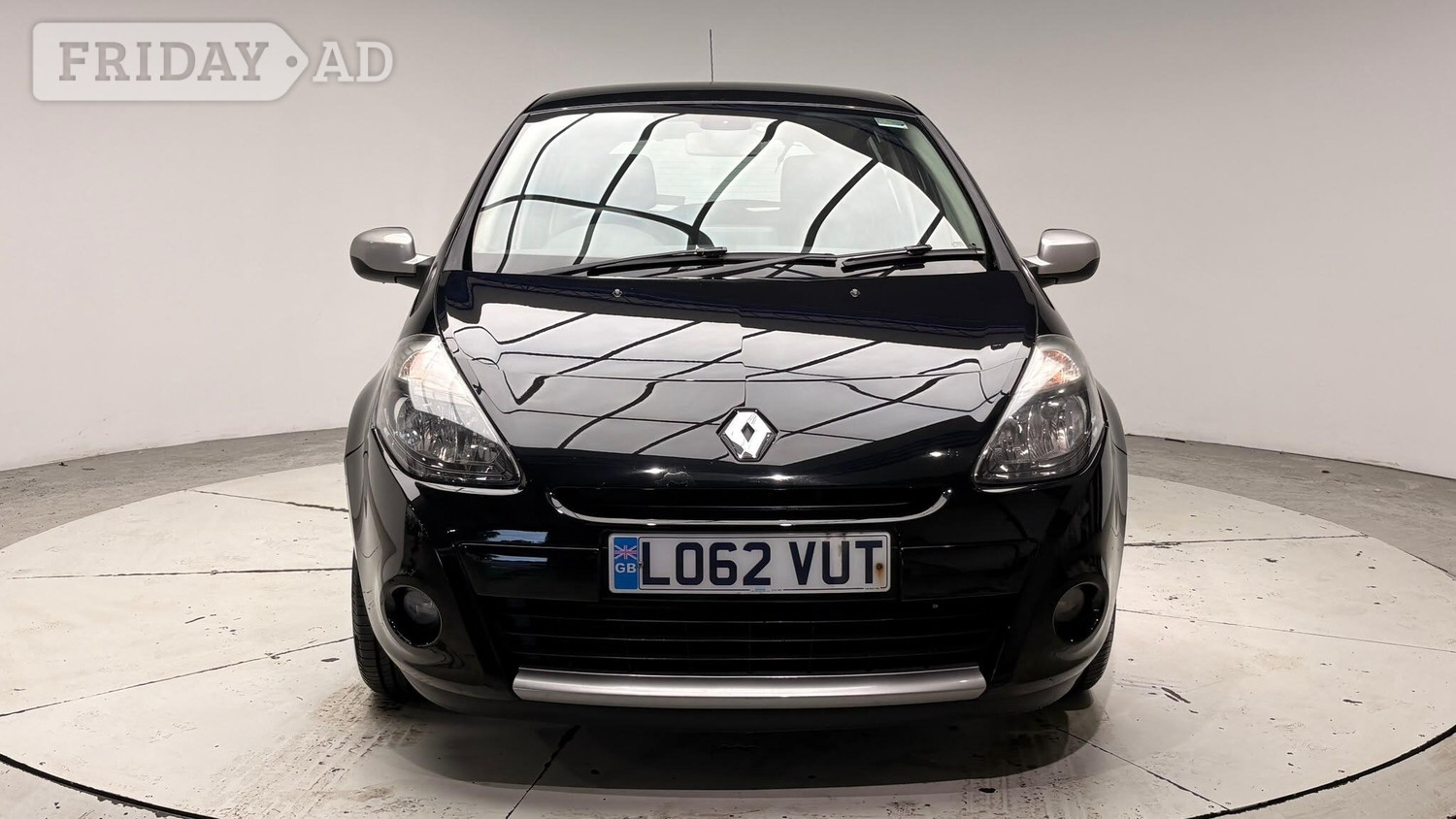 [ berth ]Renault Clio