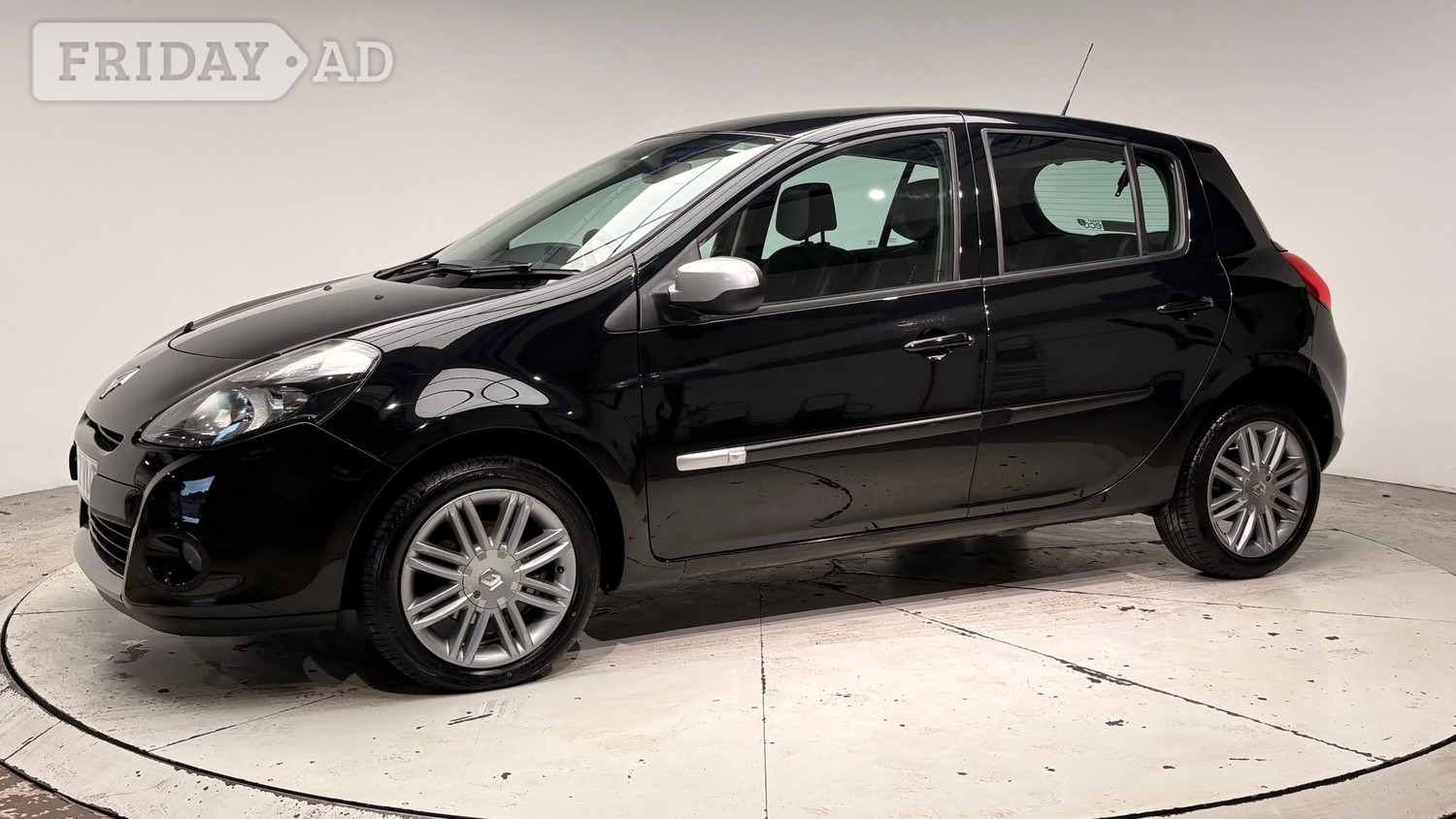 Renault Clio 2012 - Cars