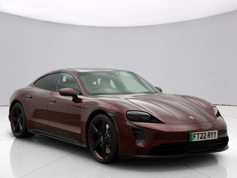 Porsche Taycan 2022