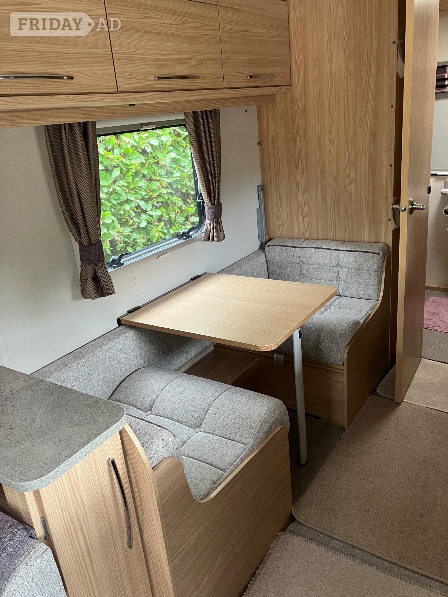 [ berth ]Coachman Festival 520