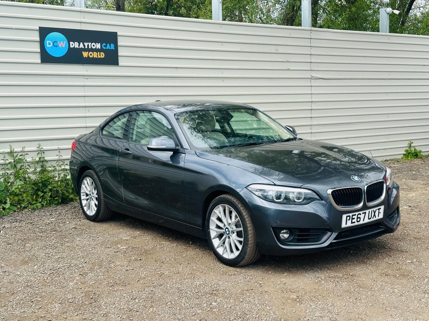 BMW 2 Series 2017 - Cars in Hillingdon