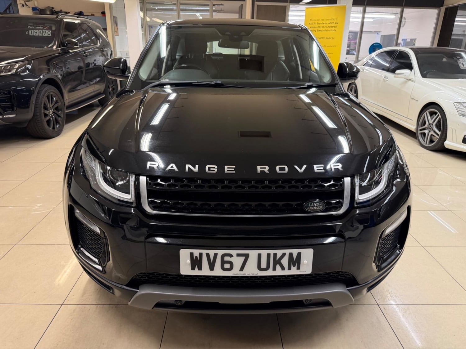 [ berth ]Land Rover Range Rover Evoque