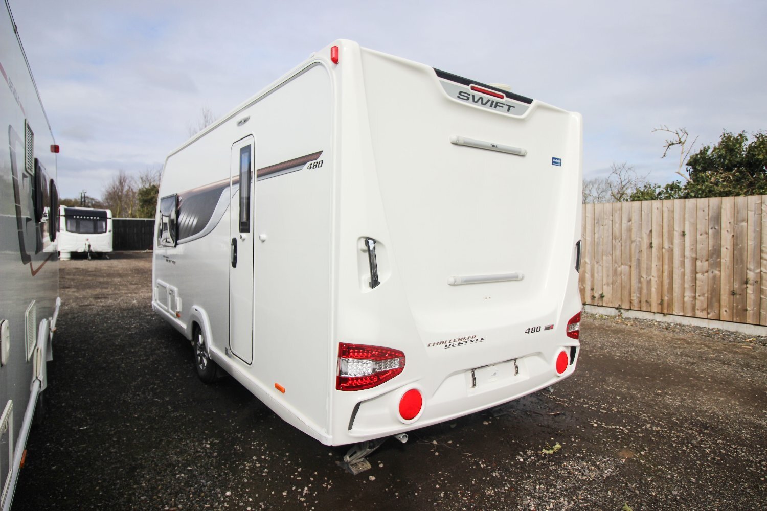 [ berth ]Swift Challenger Hi-Style 480