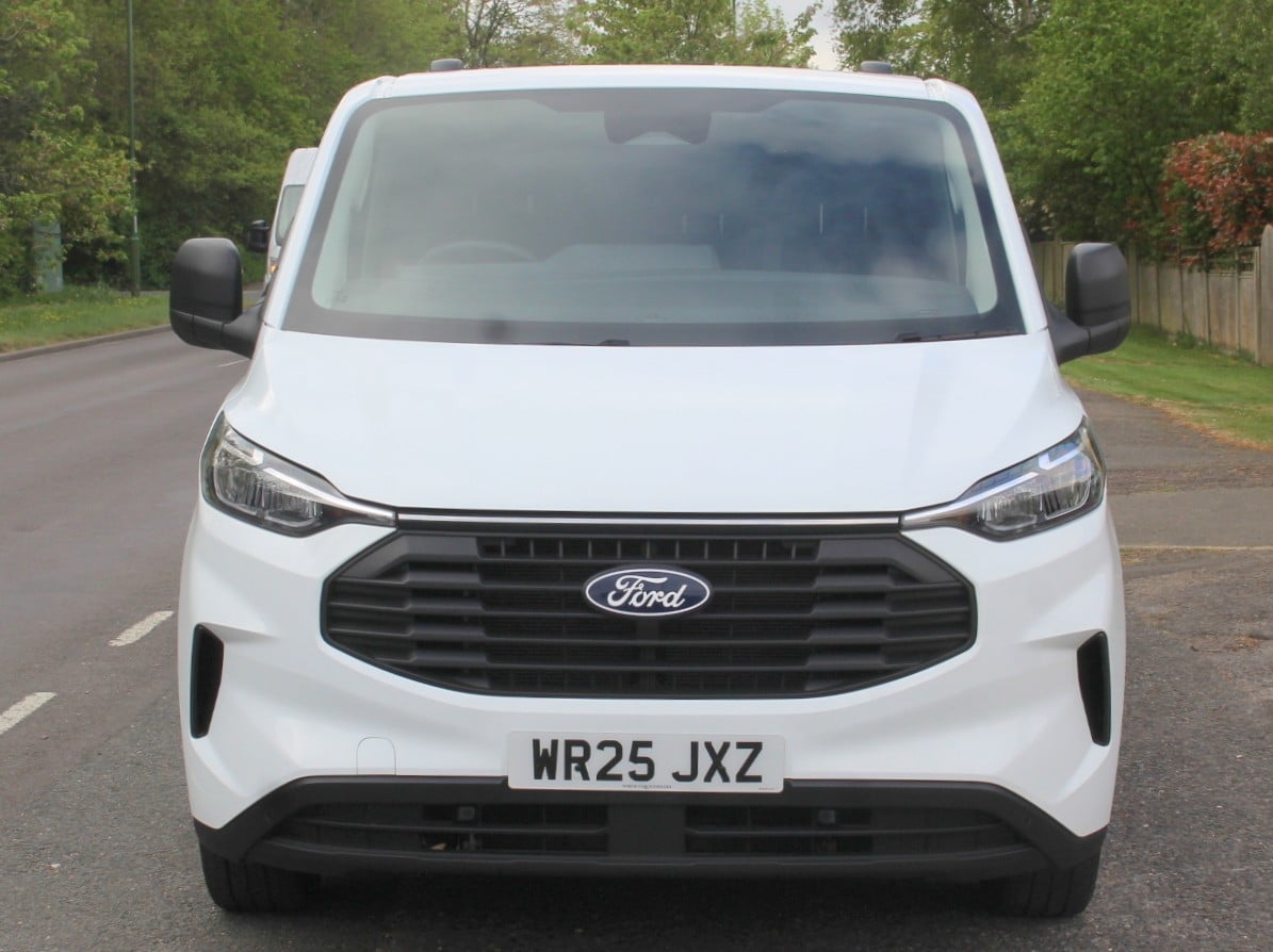 Ford Transit Custom 2025 - Vans & Commercial Vehicles in Hassocks