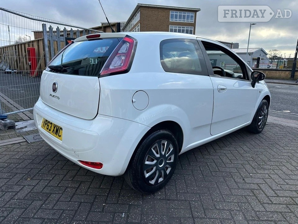 Fiat Punto 2013 - Cars in Slough