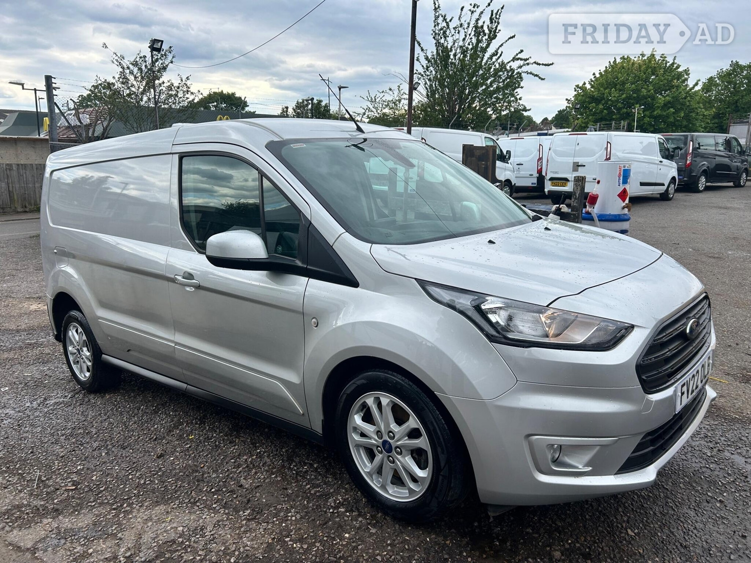 [ berth ]Ford Transit Connect