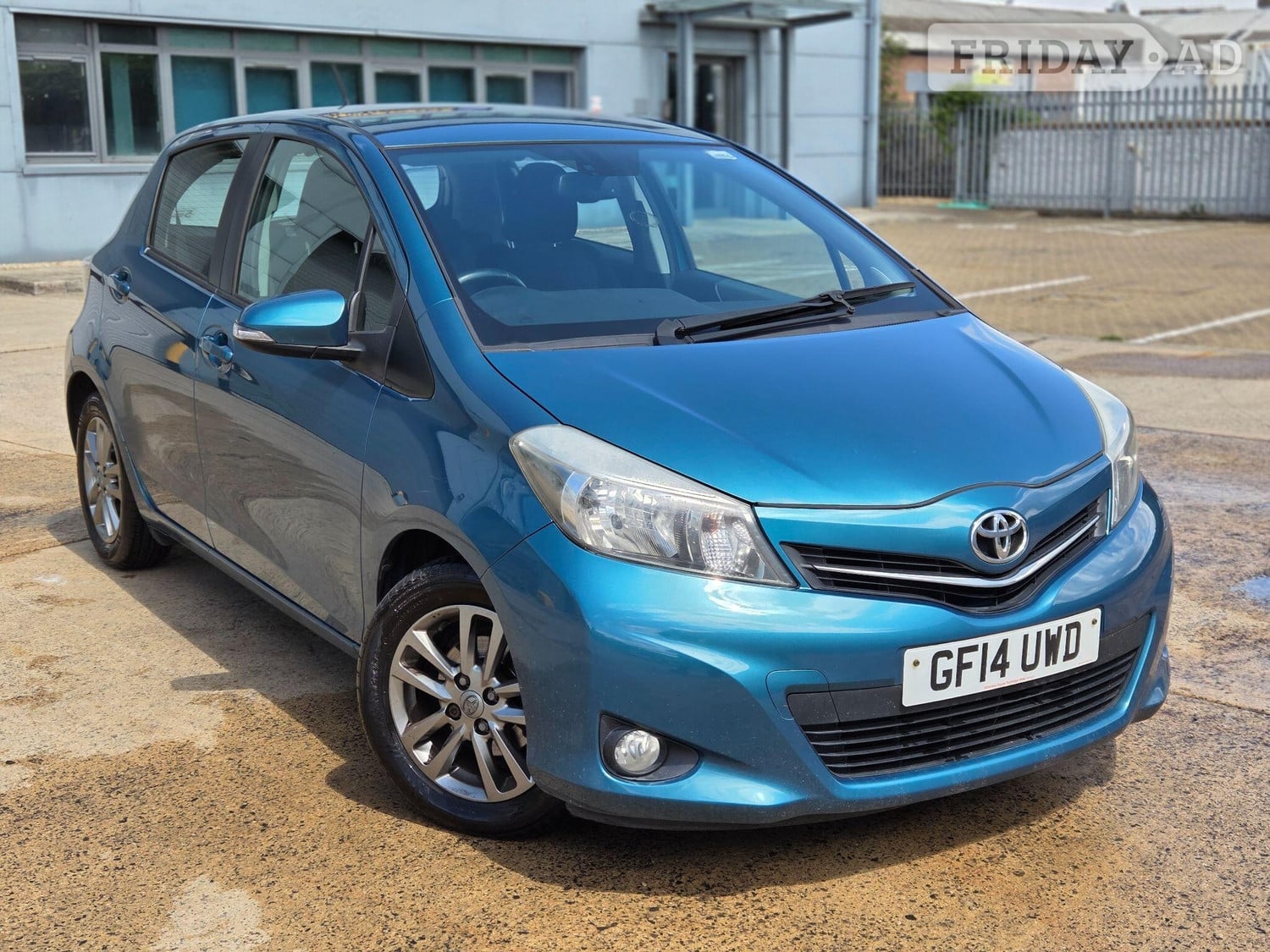 Toyota Yaris 2014 - Cars