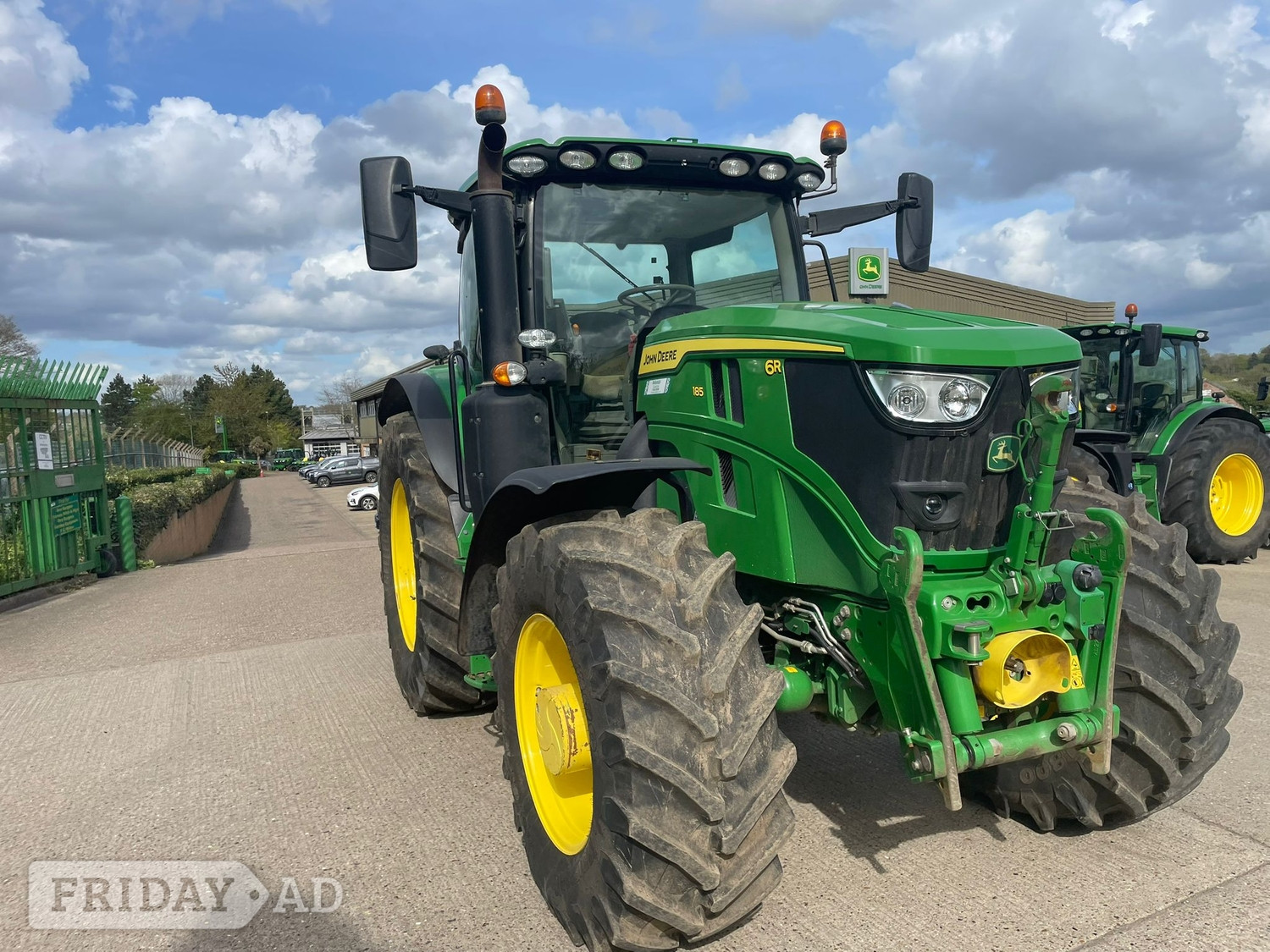 [ berth ]John Deere 6R 185