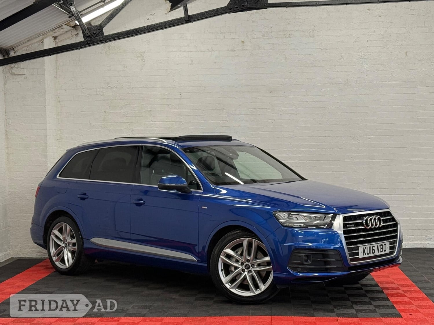 Audi Q7 2016 in Birmingham
