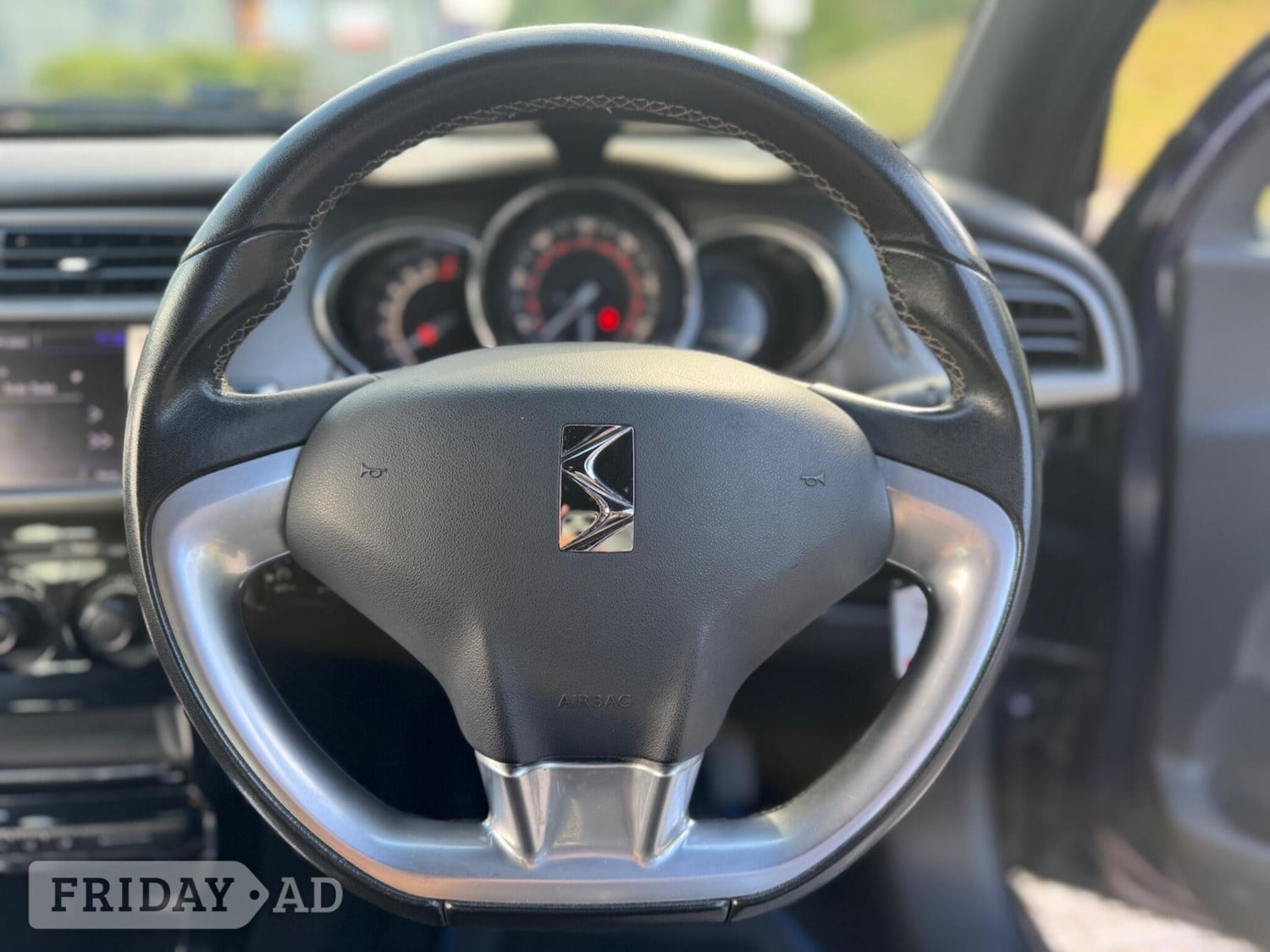 DS DS 3 2016 - Cars