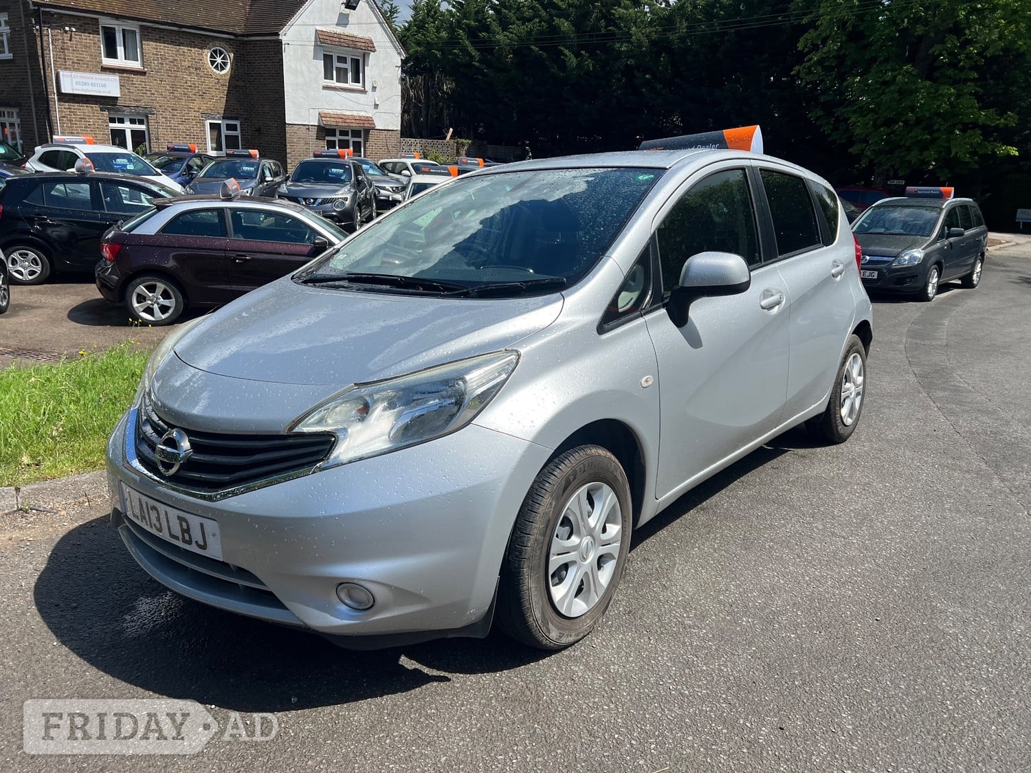 Nissan Note 2013 in Horley