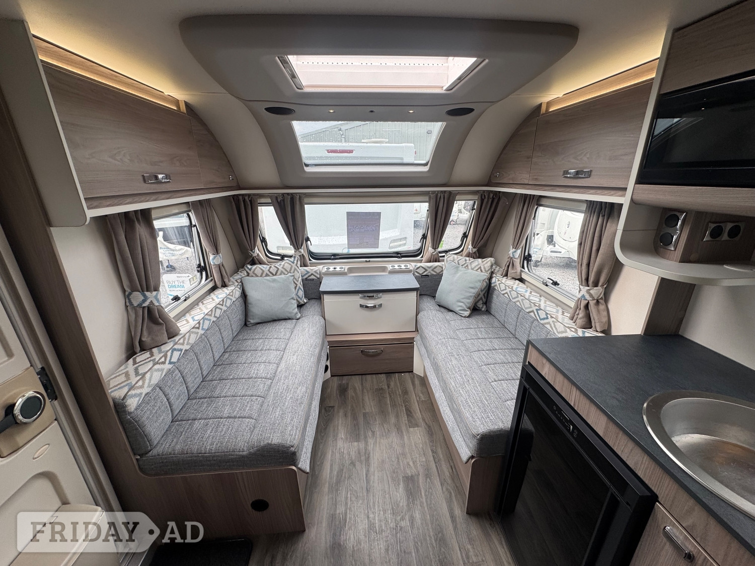 Swift Celebrate Grande 4SB 2023 - Motorhomes & Caravans