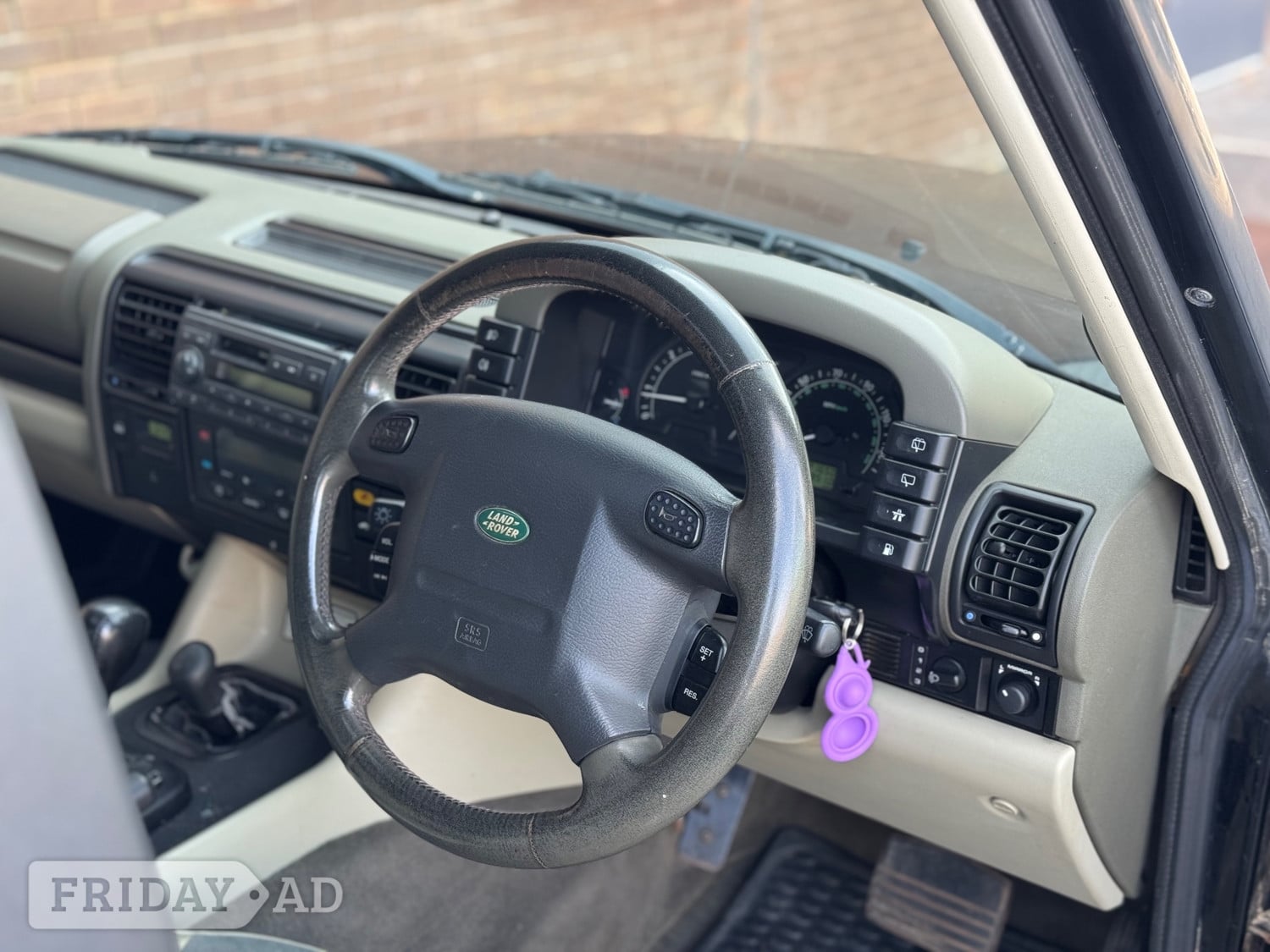 Land Rover Discovery 2003 - Cars