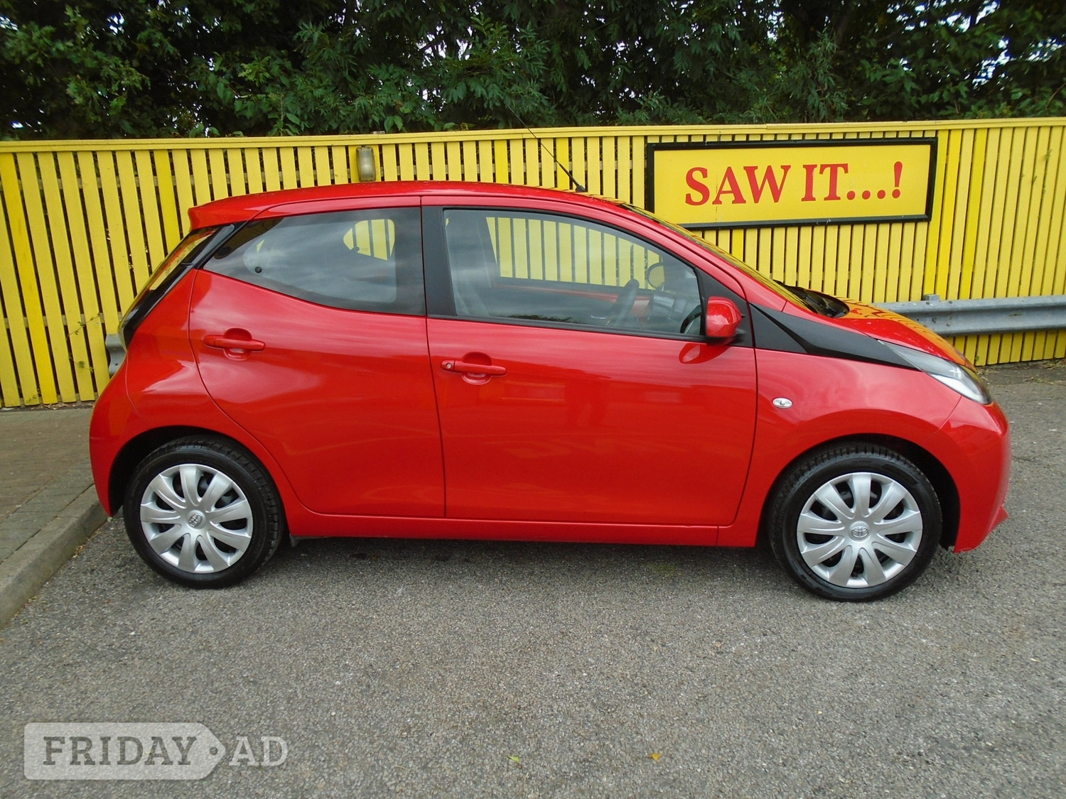 Toyota Aygo 2016 - Cars in Worthing