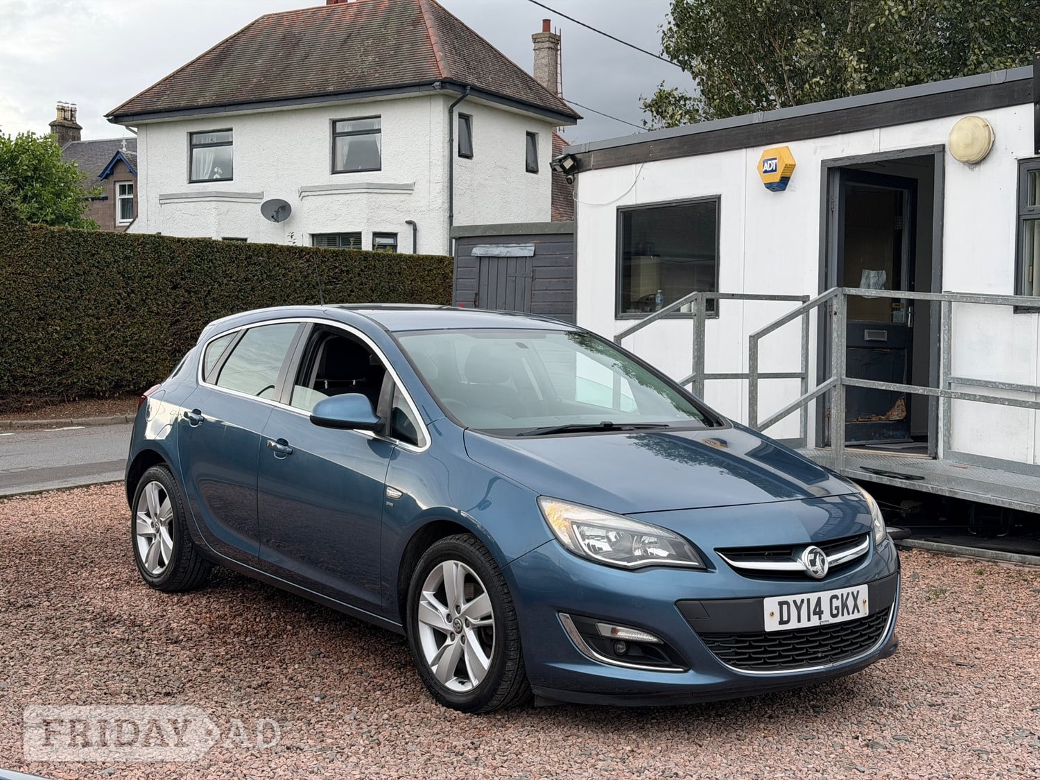 [ berth ]Vauxhall Astra