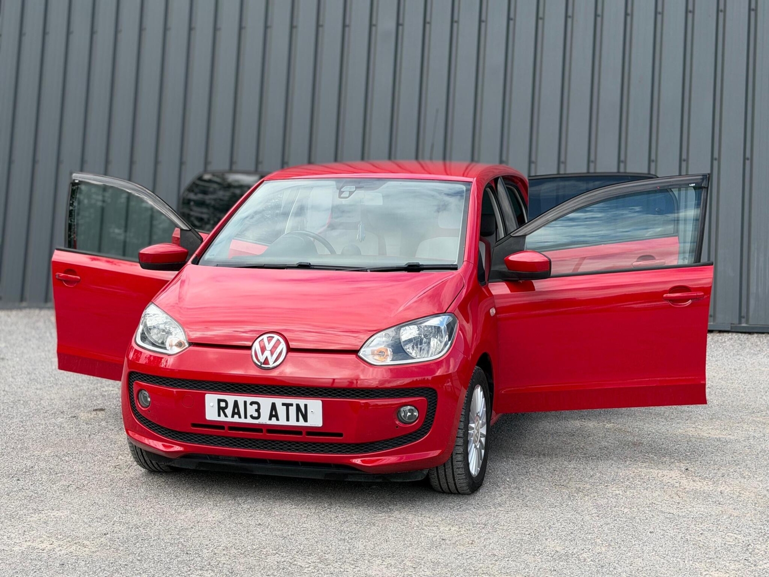 [ berth ]Volkswagen Up